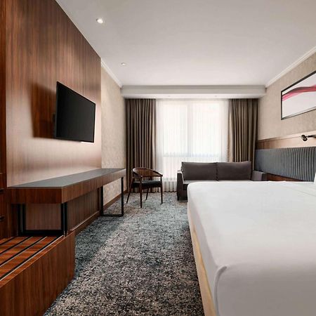 Ramada By Wyndham Gaziantep Hotel Екстериор снимка