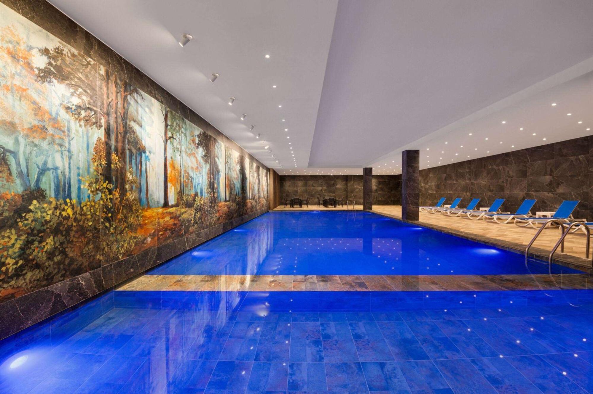 Ramada By Wyndham Gaziantep Hotel Екстериор снимка