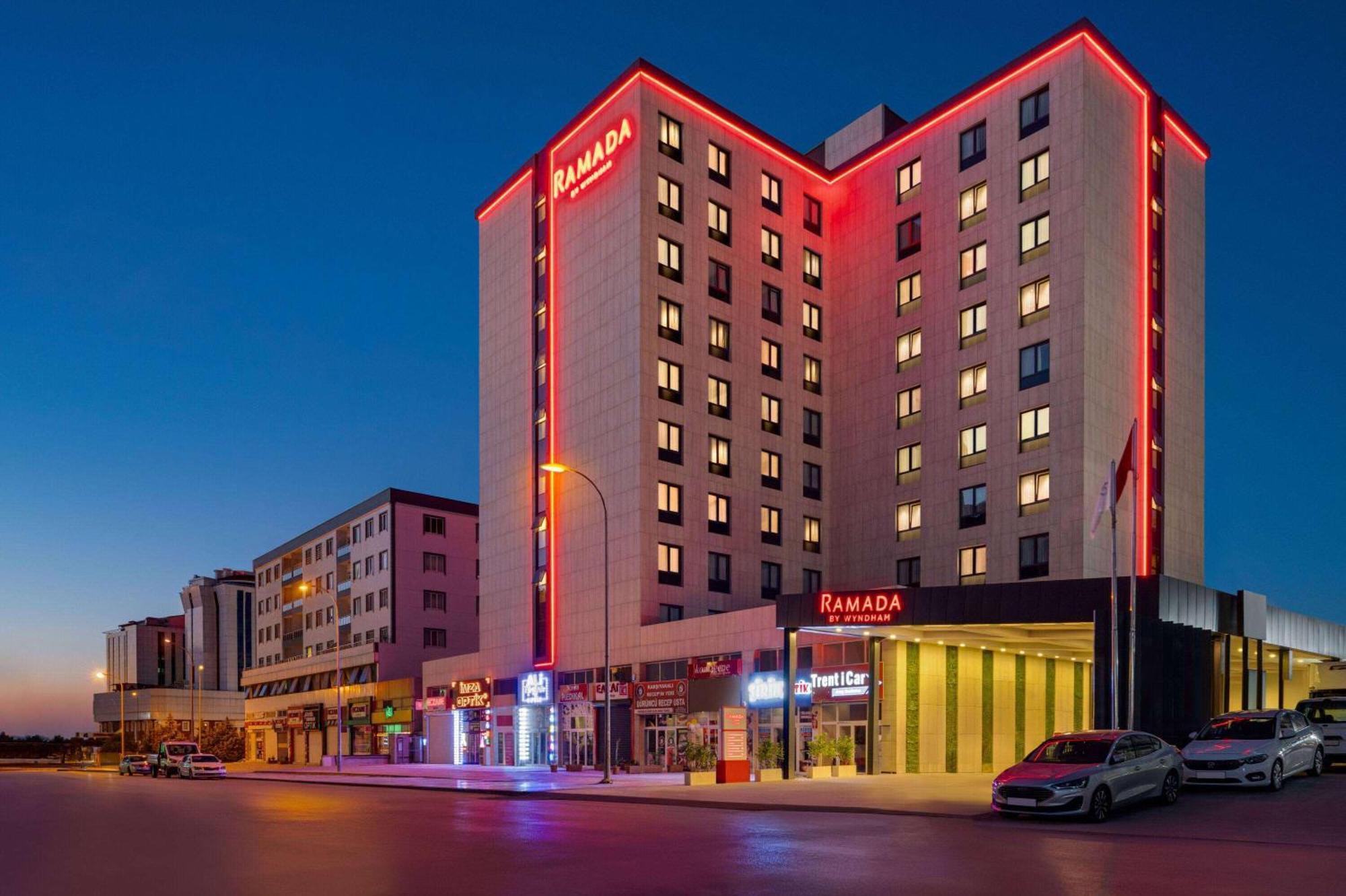 Ramada By Wyndham Gaziantep Hotel Екстериор снимка