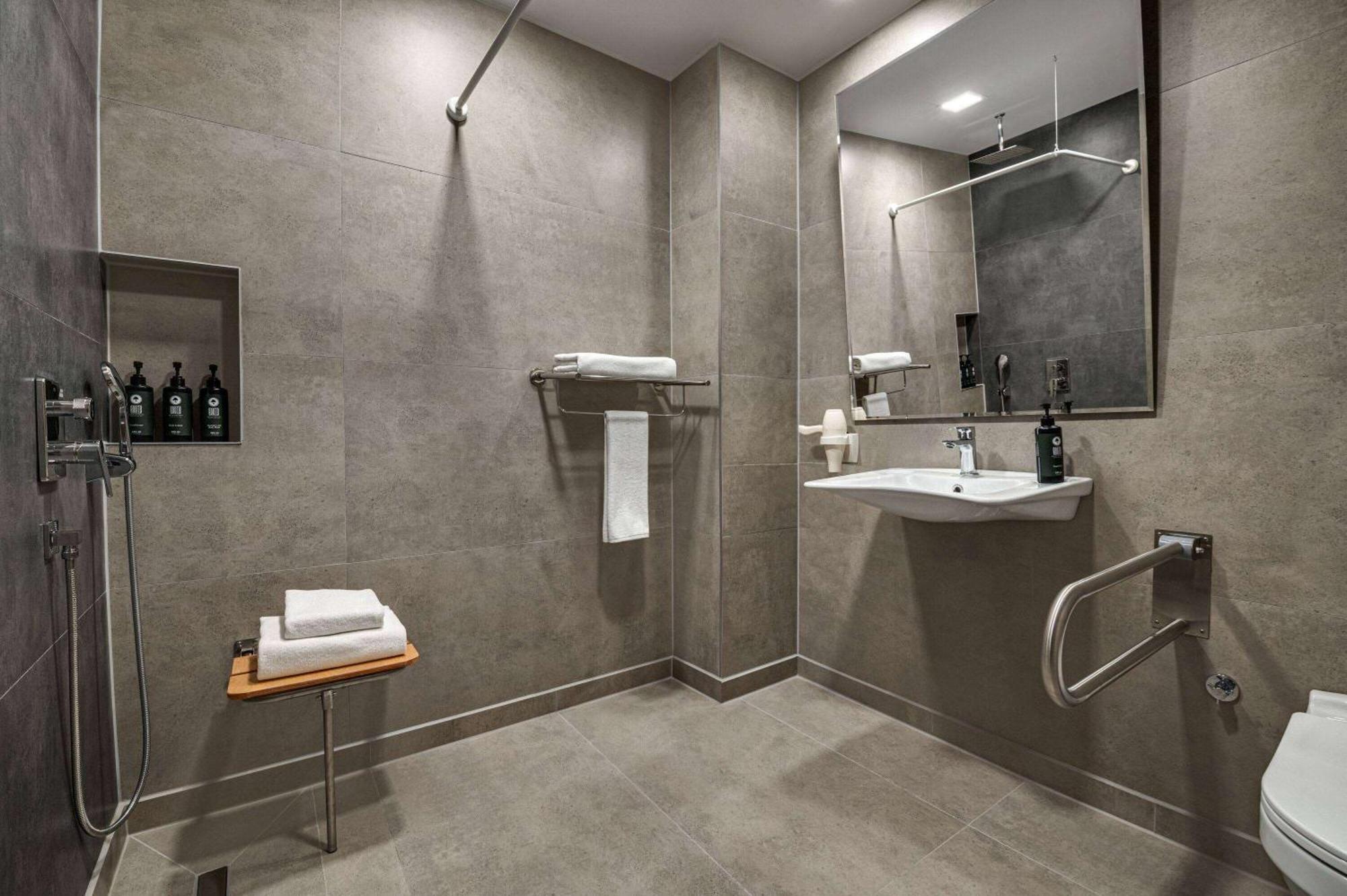 Ramada By Wyndham Gaziantep Hotel Екстериор снимка