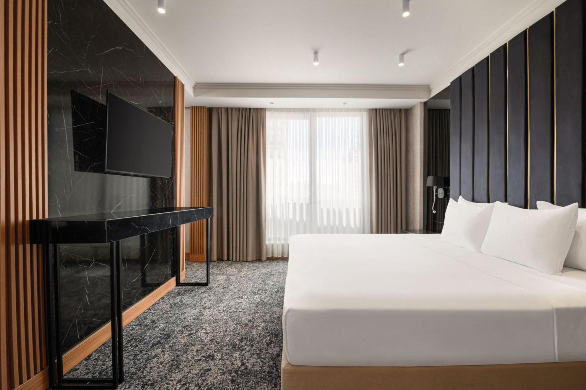 Ramada By Wyndham Gaziantep Hotel Екстериор снимка