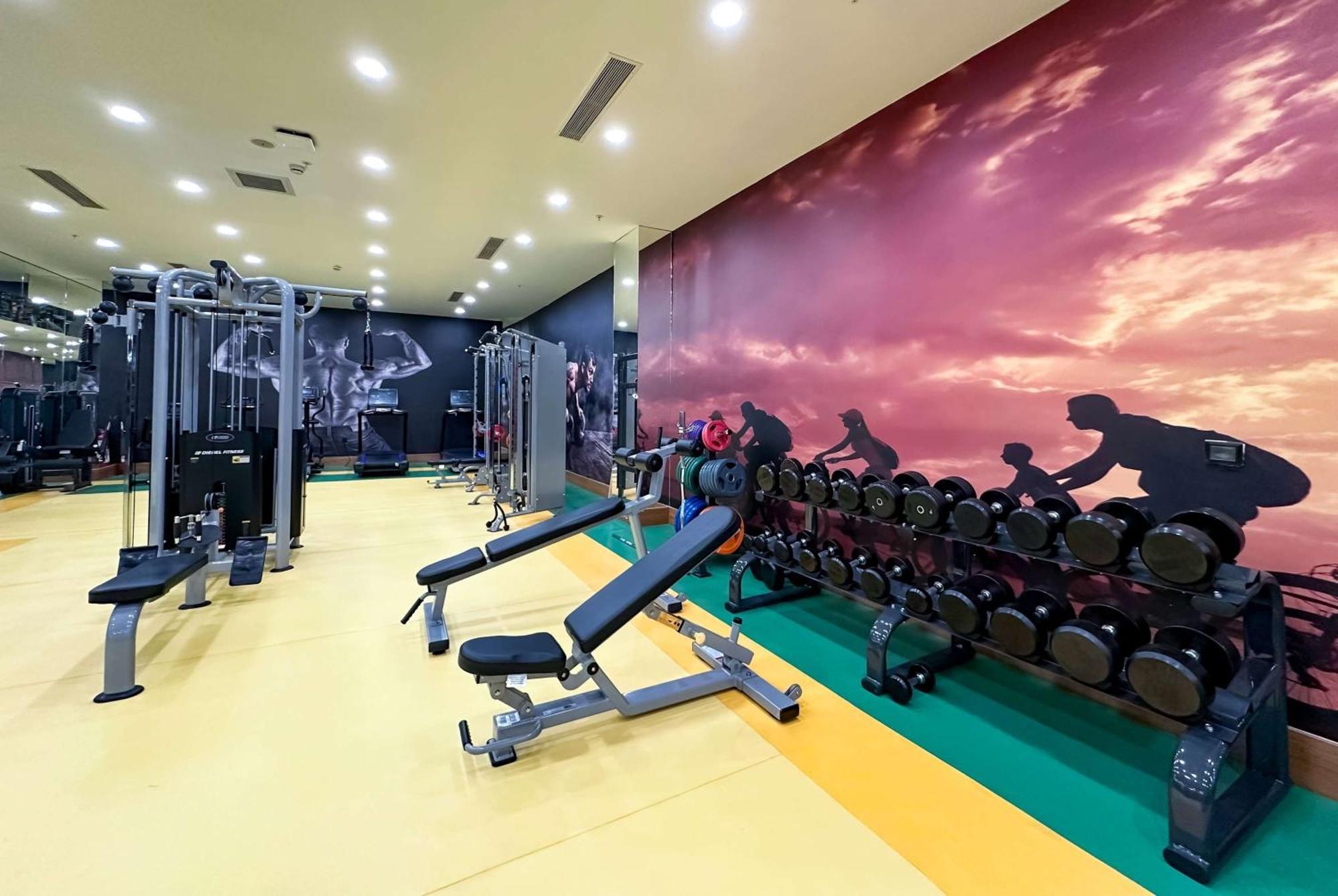 Ramada By Wyndham Gaziantep Hotel Екстериор снимка